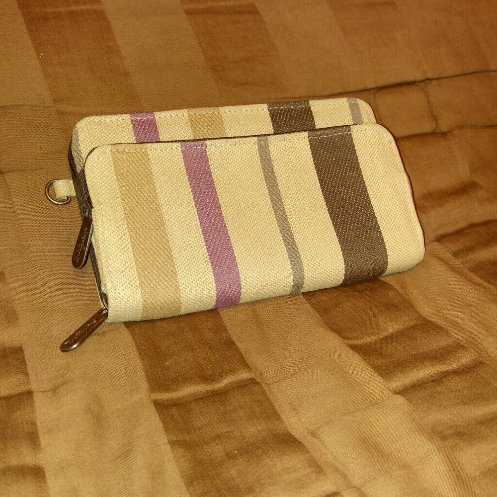 Thirty-One Perfect Cents Wallet